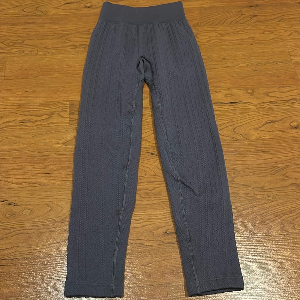 Girls All In Motion seamless leggings size S (6/7). Cozy inner layer.